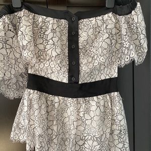 Stunning Bebe drop shoulder top S wear up/down